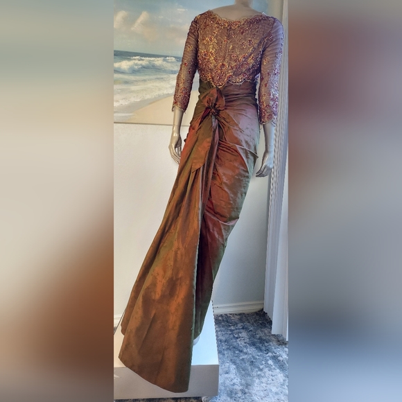 °$4,300 OSCAR DE LA RENTA ICONIC SILK LACE BEAD EMBR RUNWAY GOWN US S - Picture 8 of 15